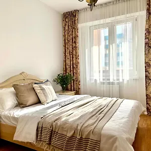 Middle Asia On Kazybek Bi Street 139 Апартаменты Алматы